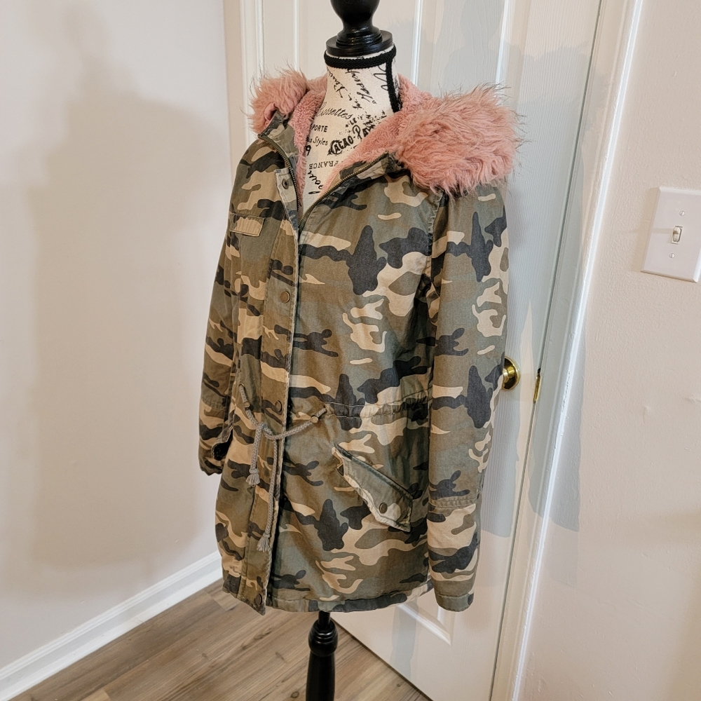 Ci Sono  Women's Camo Jacket  Size S Sherpa Quilted Lined Hooded Pink Faux Fur - Picture 5 of 14